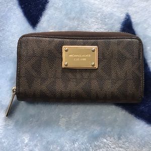 Michael Kors wallet